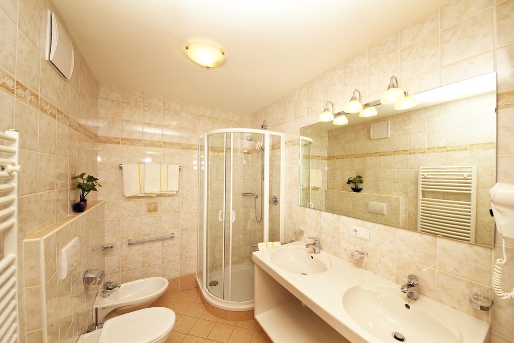 Residence Tauber วัลเลส ภายนอก รูปภาพ
